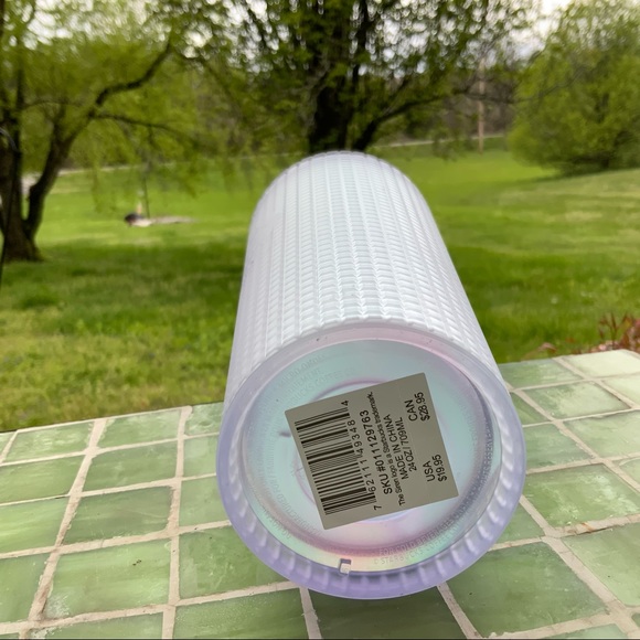 STARBUCKS ๐ ๐ Spring 2022 Iridescent Unicorn Soft Touch Grid Cold Cup 24 oz - Picture 4 of 6